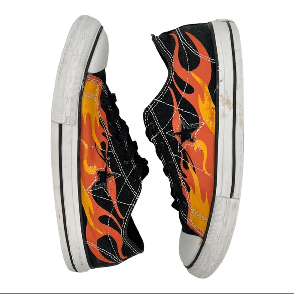 Converse Chuck Taylor One Star Flame Low Top Sneaker Junior 4 - Picture 1 of 6